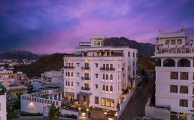 Maan Vilas Swimming Pool Boutique Hotel In Udaipur
