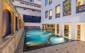 Maan Vilas Swimming Pool Boutique Hotel In Udaipur
