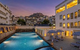 Maan Vilas Swimming Pool Boutique Hotel In Udaipur